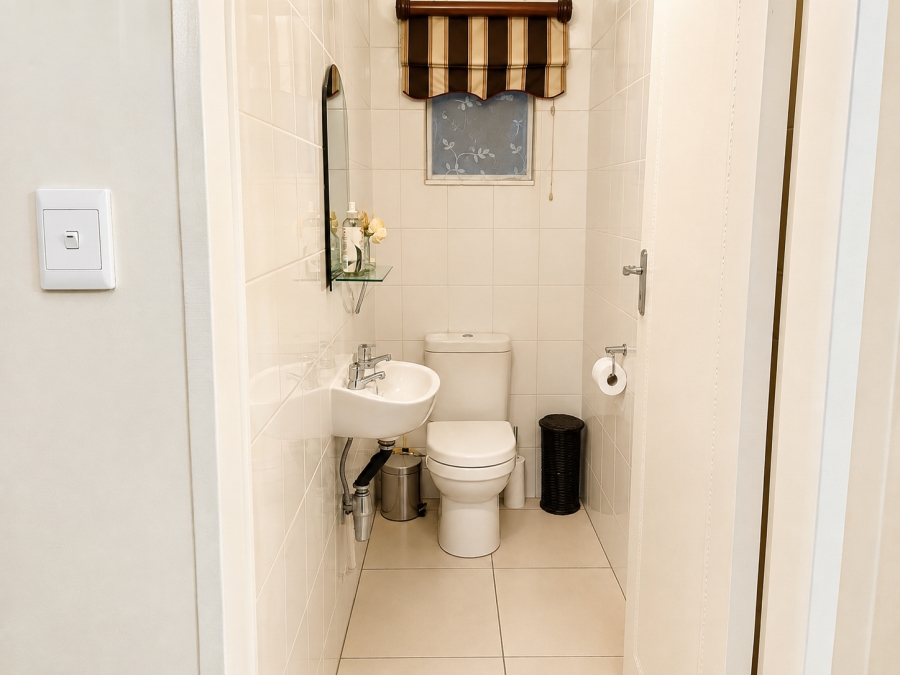 3 Bedroom Property for Sale in Three Rivers Gauteng