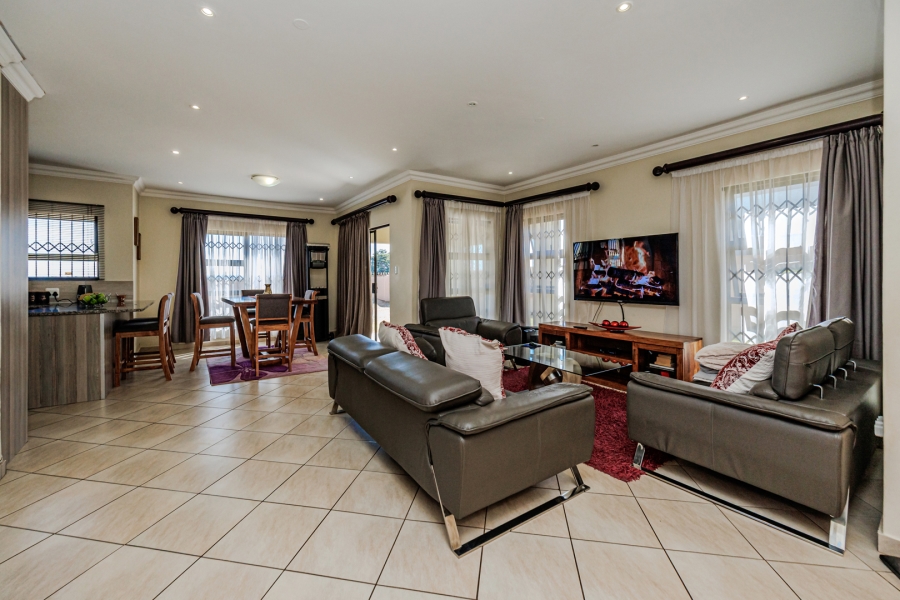 3 Bedroom Property for Sale in Wildtuinpark Gauteng