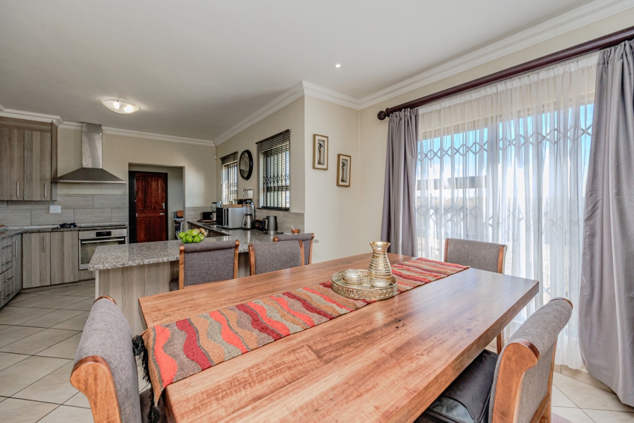 3 Bedroom Property for Sale in Wildtuinpark Gauteng
