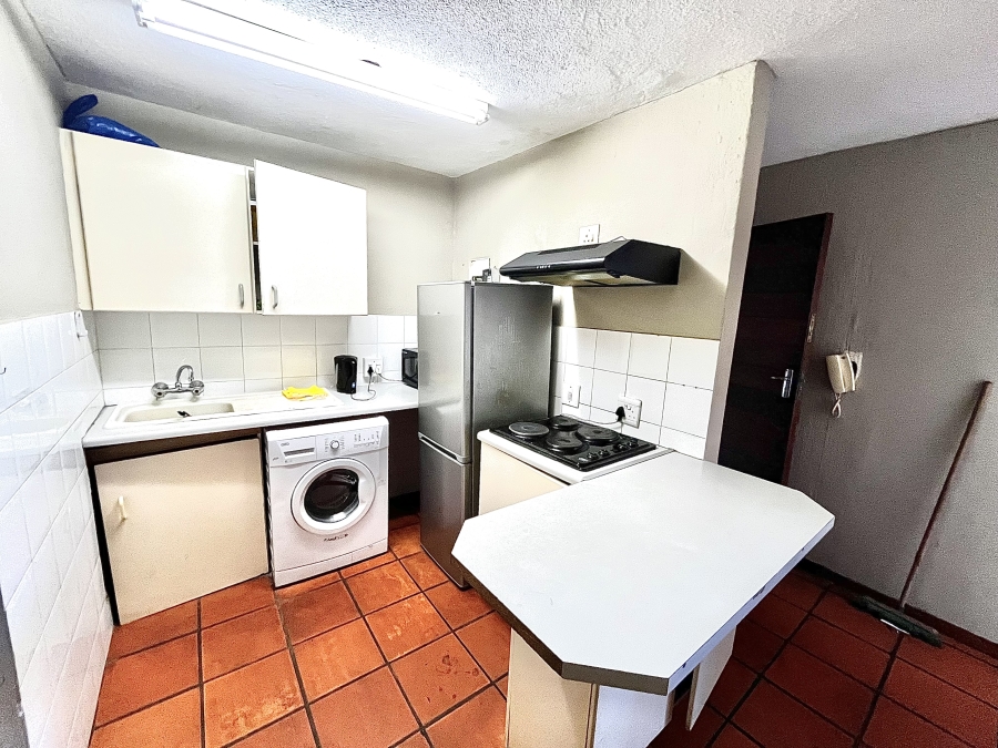 To Let 1 Bedroom Property for Rent in Westdene Gauteng