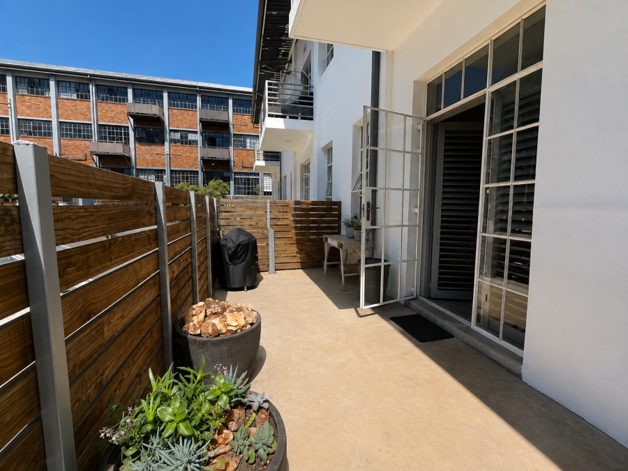 2 Bedroom Property for Sale in Braamfontein Gauteng