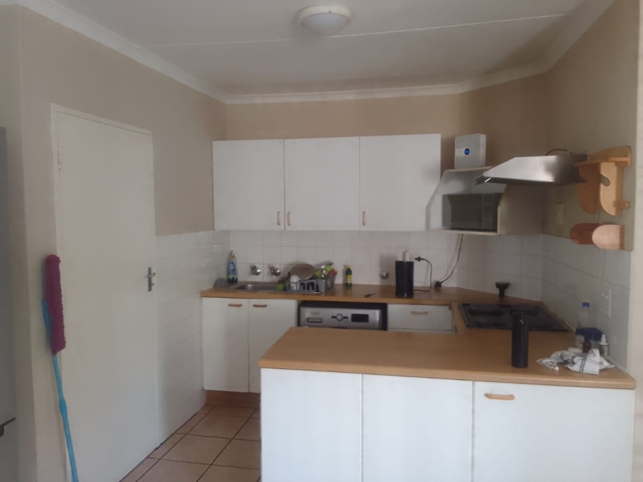 2 Bedroom Property for Sale in Roodepoort Gauteng