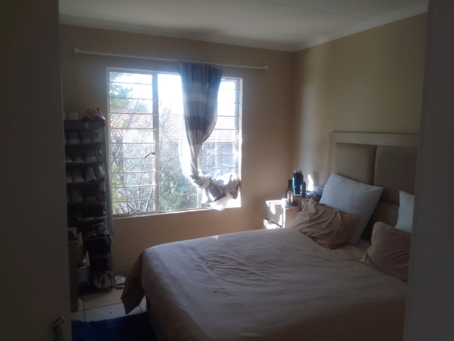 2 Bedroom Property for Sale in Roodepoort Gauteng