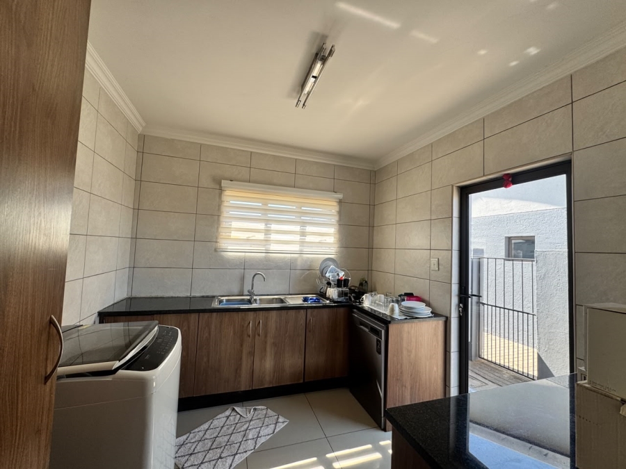 To Let 3 Bedroom Property for Rent in Silver Stone Country Estate Gauteng