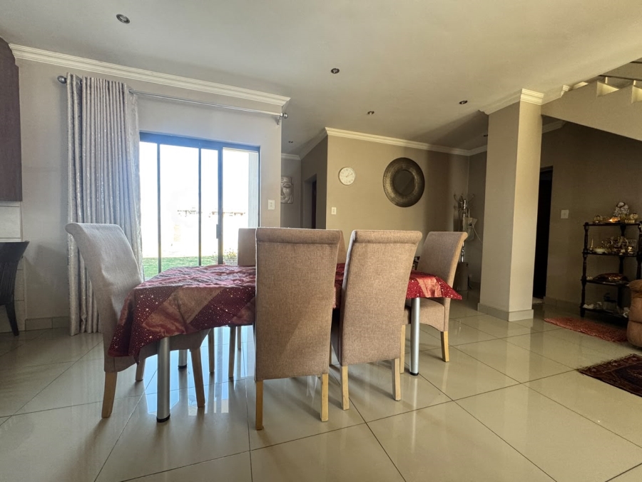 To Let 3 Bedroom Property for Rent in Silver Stone Country Estate Gauteng