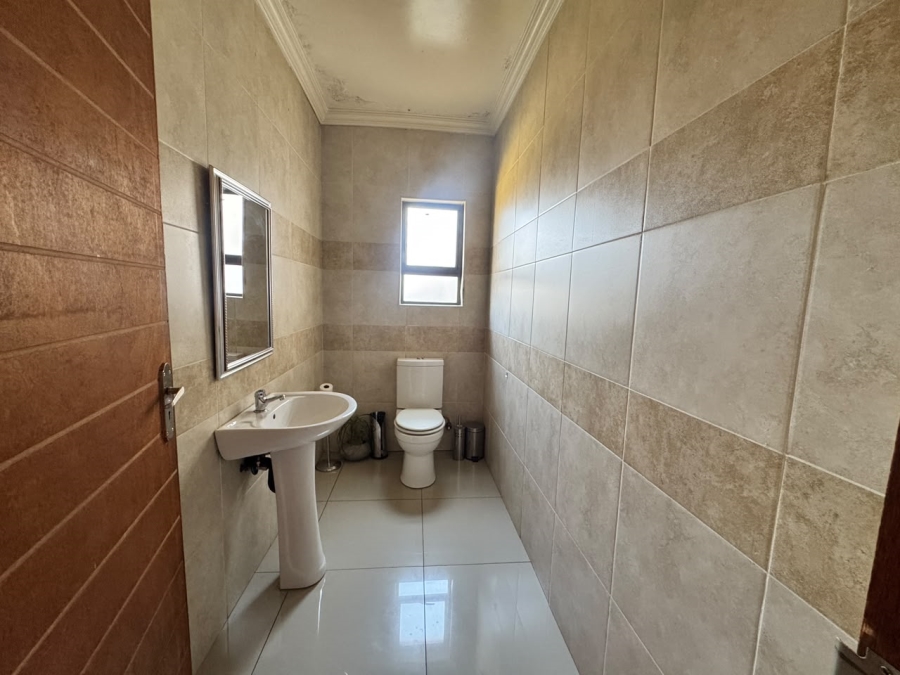 To Let 3 Bedroom Property for Rent in Silver Stone Country Estate Gauteng