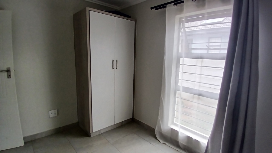 To Let 3 Bedroom Property for Rent in Mindalore Gauteng