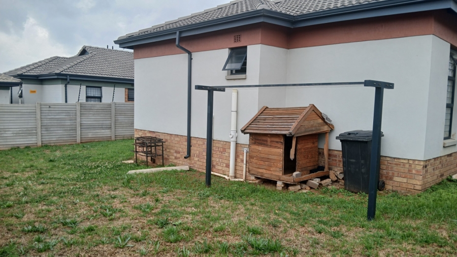To Let 3 Bedroom Property for Rent in Mindalore Gauteng