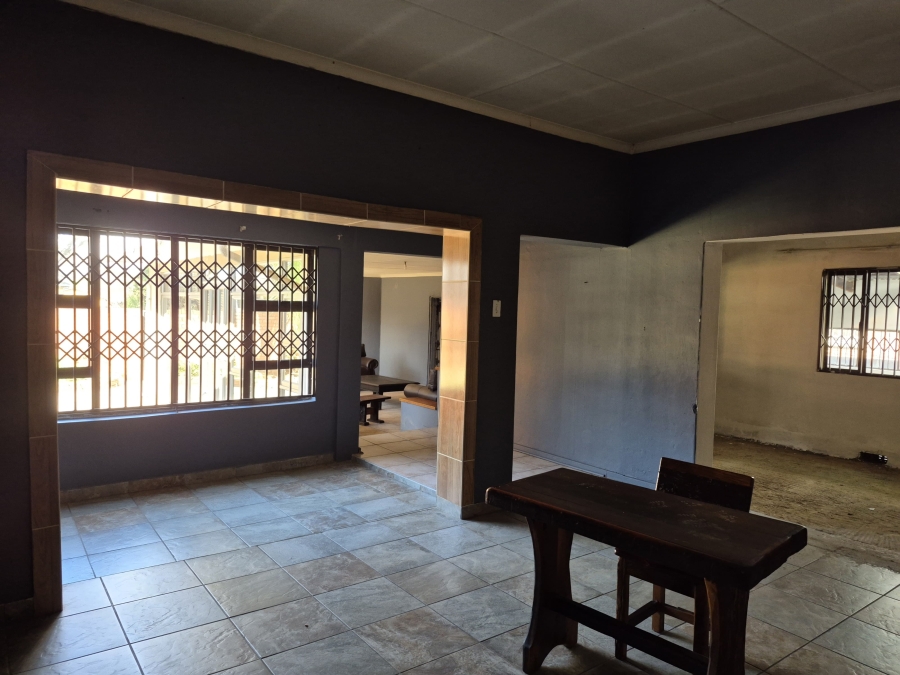 3 Bedroom Property for Sale in Selection Park Gauteng