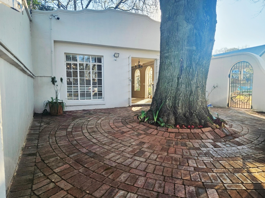To Let 1 Bedroom Property for Rent in Melrose Gauteng