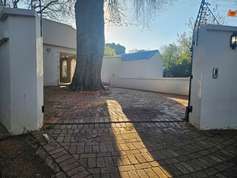 To Let 1 Bedroom Property for Rent in Melrose Gauteng