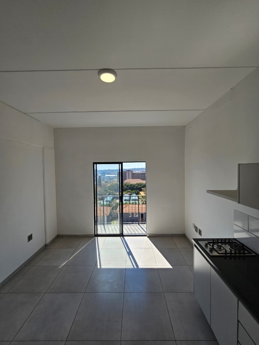 1 Bedroom Property for Sale in Ferndale Gauteng