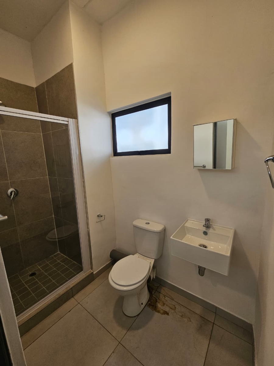 1 Bedroom Property for Sale in Ferndale Gauteng