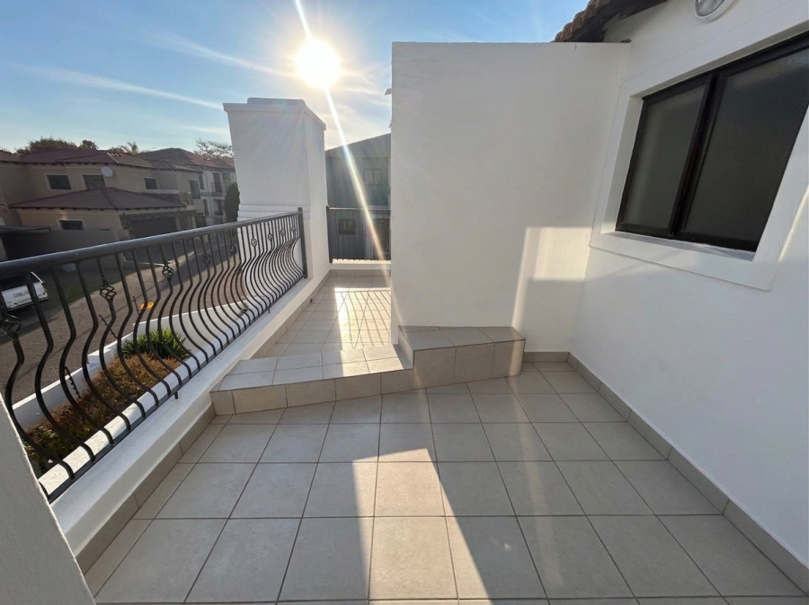 3 Bedroom Property for Sale in Halfway Gardens Gauteng