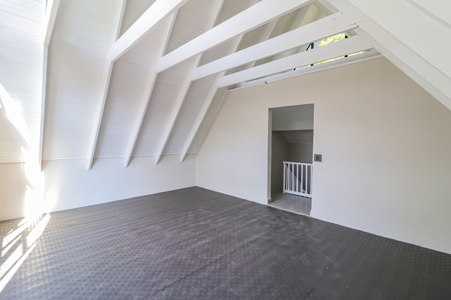 To Let Commercial Property for Rent in Bryanston Gauteng
