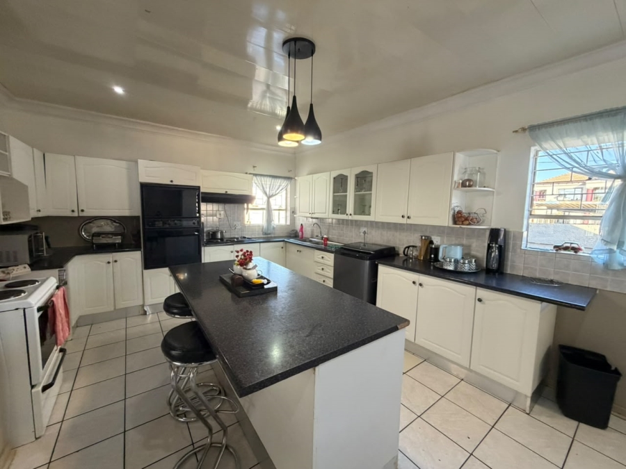 5 Bedroom Property for Sale in Ennerdale Gauteng