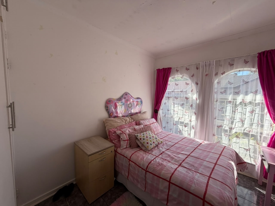 5 Bedroom Property for Sale in Ennerdale Gauteng