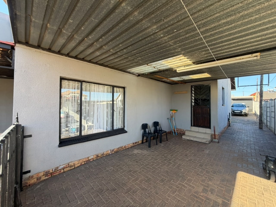 5 Bedroom Property for Sale in Ennerdale Gauteng