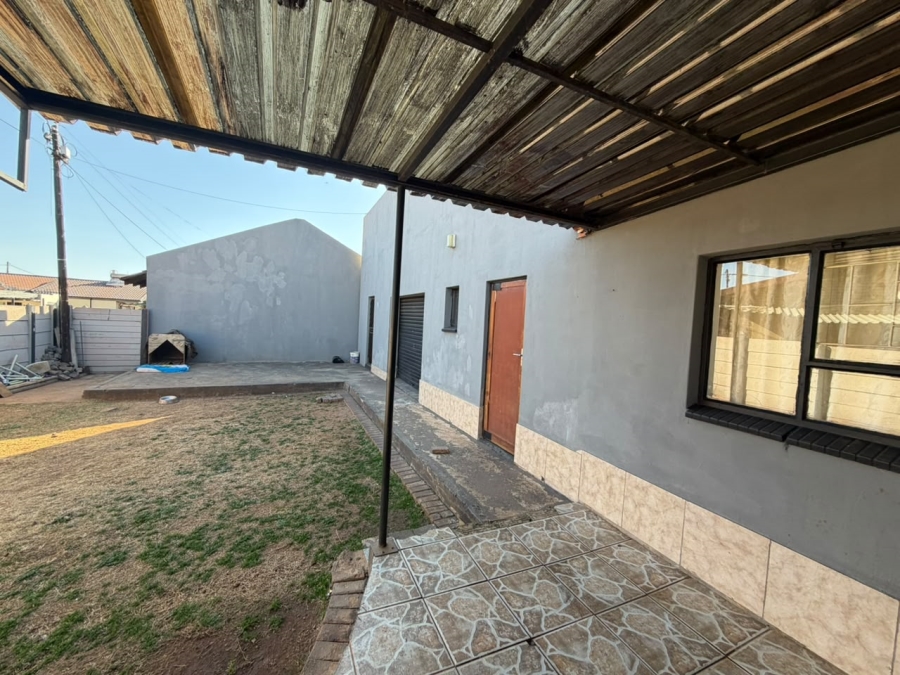 5 Bedroom Property for Sale in Ennerdale Gauteng