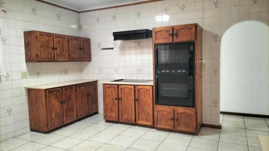 3 Bedroom Property for Sale in Helikonpark Gauteng