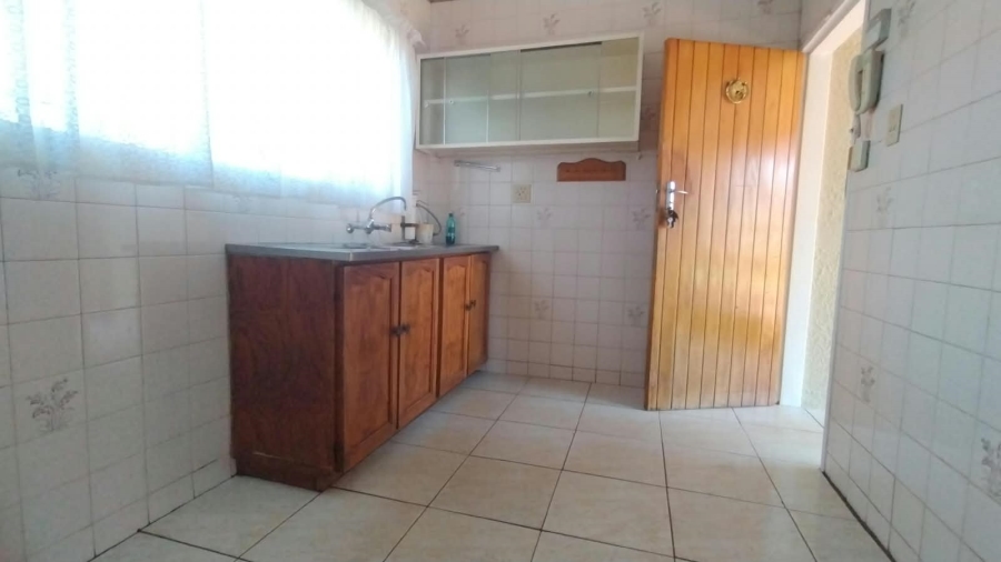 3 Bedroom Property for Sale in Helikonpark Gauteng