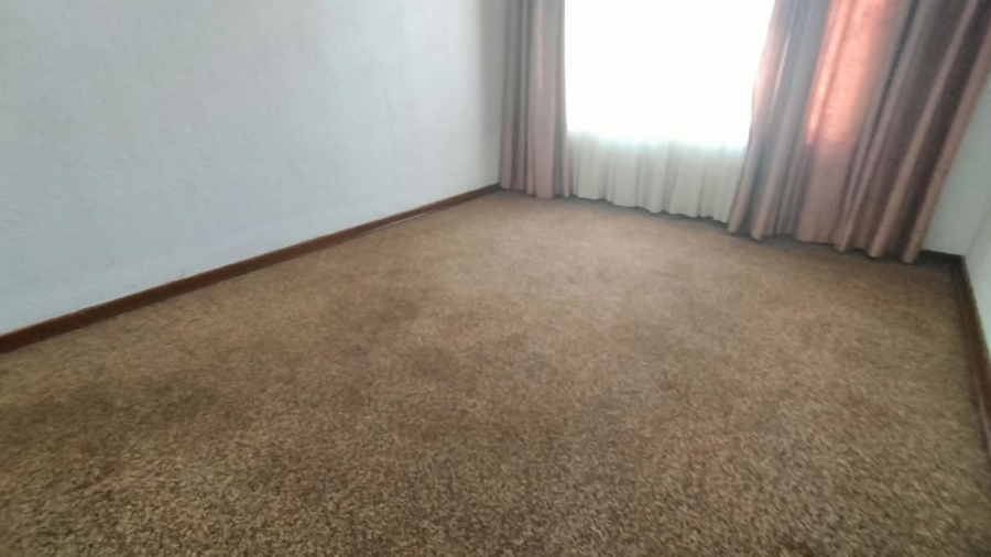 3 Bedroom Property for Sale in Helikonpark Gauteng