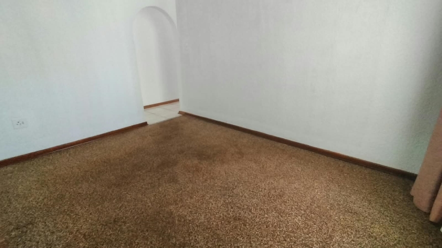 3 Bedroom Property for Sale in Helikonpark Gauteng