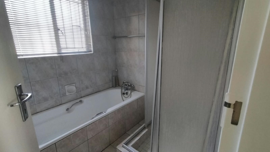 3 Bedroom Property for Sale in Helikonpark Gauteng