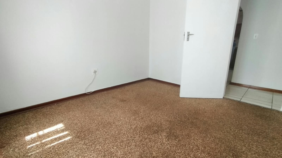 3 Bedroom Property for Sale in Helikonpark Gauteng