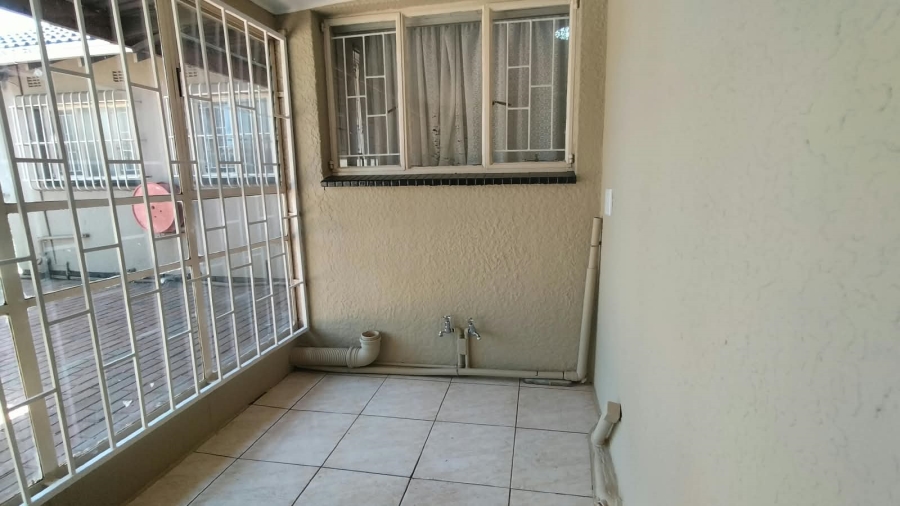 3 Bedroom Property for Sale in Helikonpark Gauteng