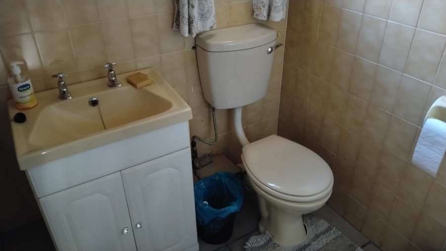 3 Bedroom Property for Sale in Greenhills Gauteng