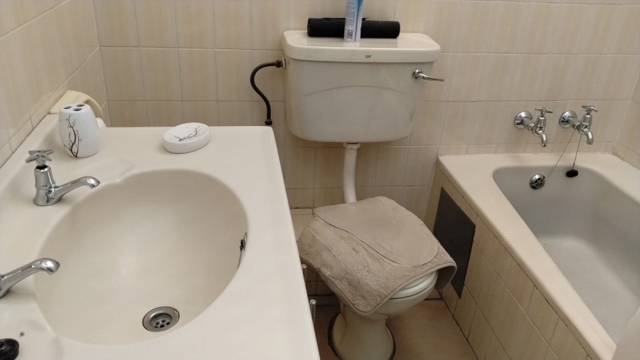 3 Bedroom Property for Sale in Greenhills Gauteng