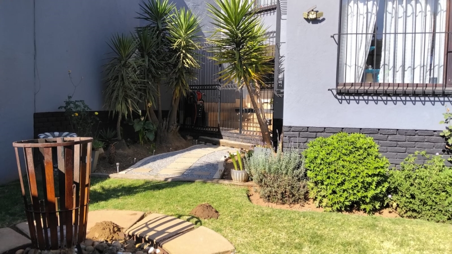 3 Bedroom Property for Sale in Greenhills Gauteng