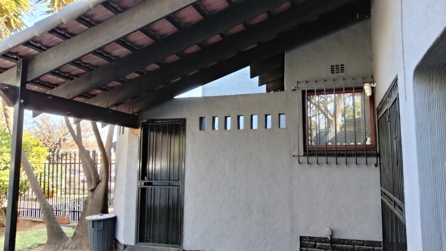3 Bedroom Property for Sale in Greenhills Gauteng