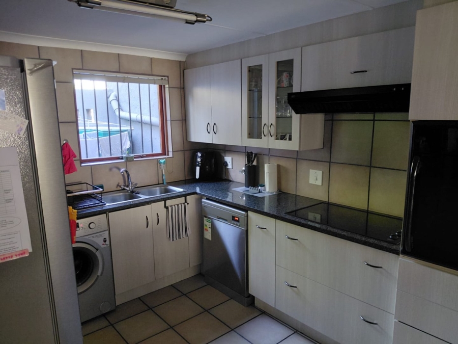 3 Bedroom Property for Sale in Greenhills Gauteng