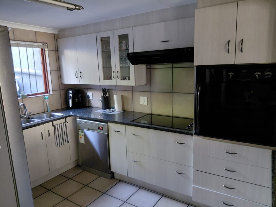 3 Bedroom Property for Sale in Greenhills Gauteng