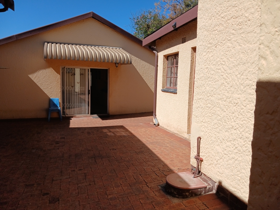 5 Bedroom Property for Sale in Horison Gauteng
