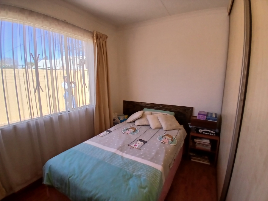 5 Bedroom Property for Sale in Horison Gauteng