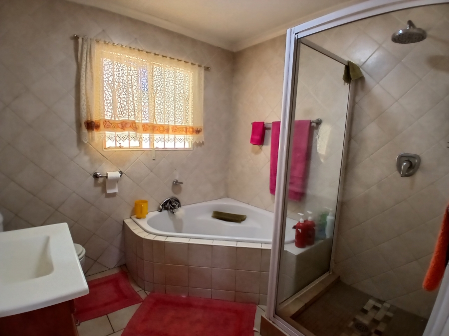 5 Bedroom Property for Sale in Horison Gauteng