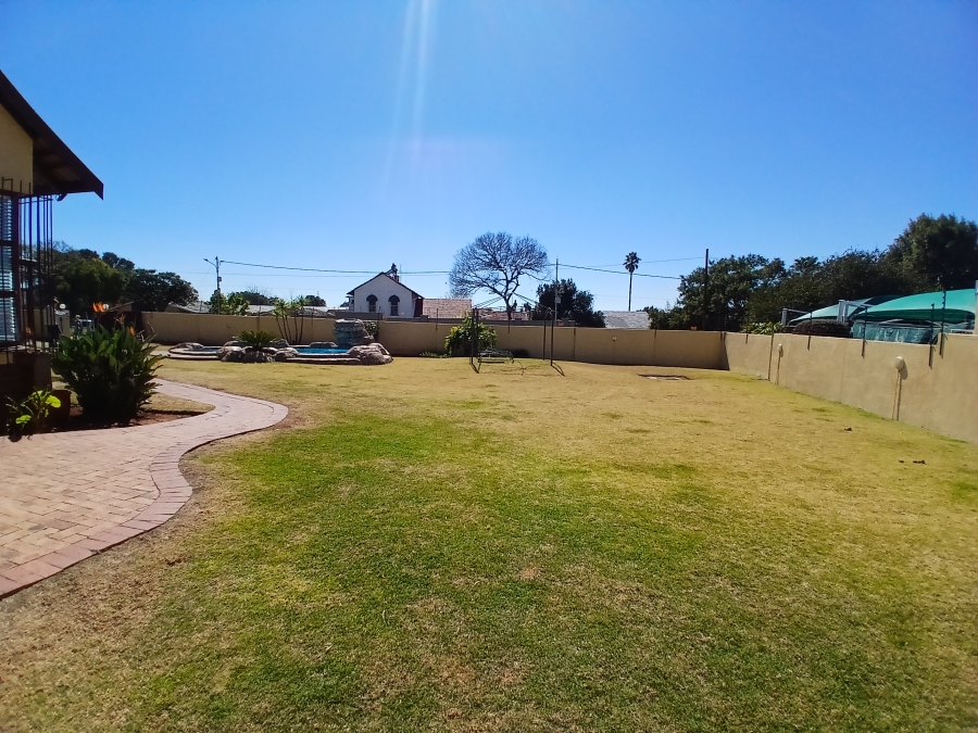 5 Bedroom Property for Sale in Horison Gauteng