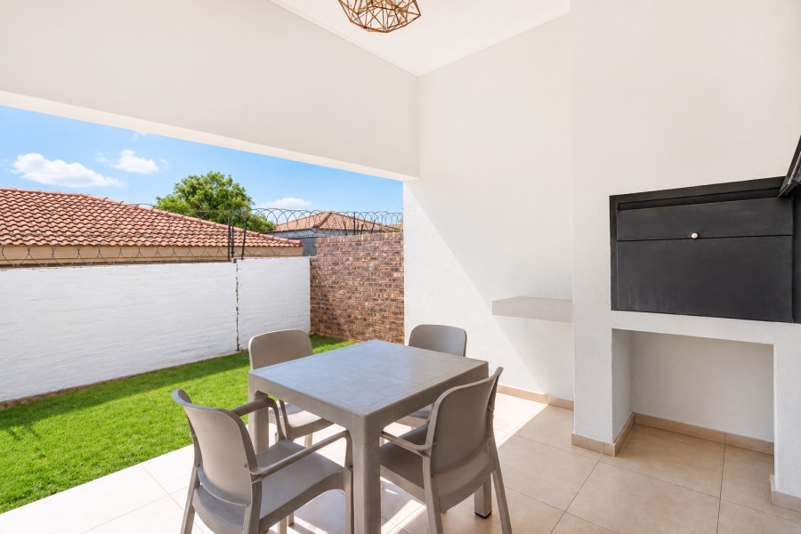 4 Bedroom Property for Sale in Noordhang Gauteng