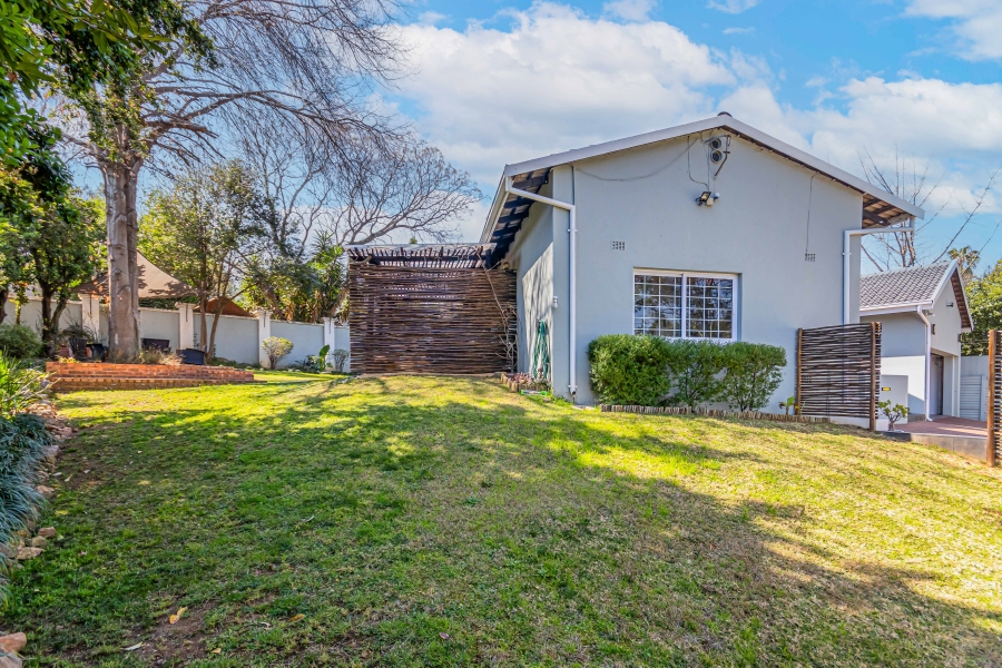 2 Bedroom Property for Sale in Rivonia Gauteng