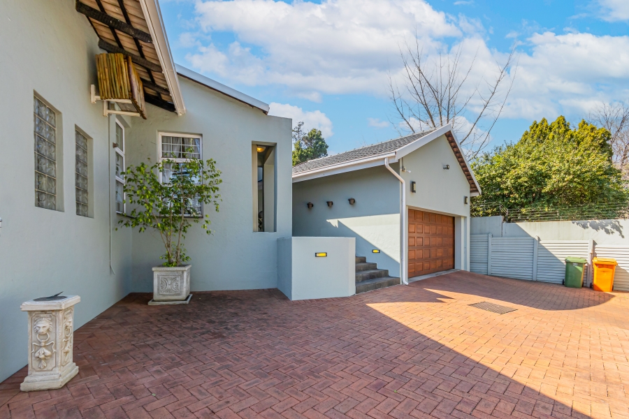 2 Bedroom Property for Sale in Rivonia Gauteng