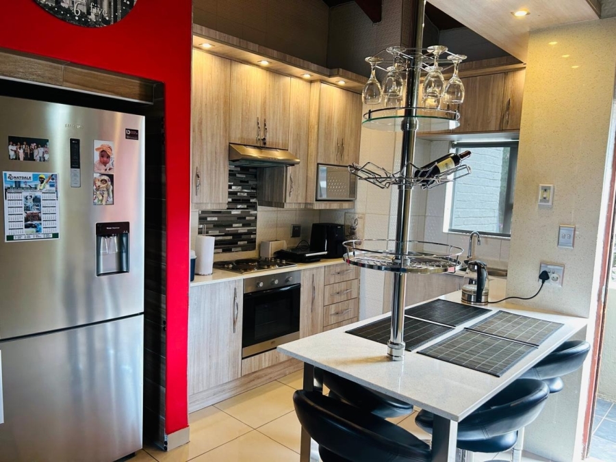 2 Bedroom Property for Sale in Bryanston Gauteng
