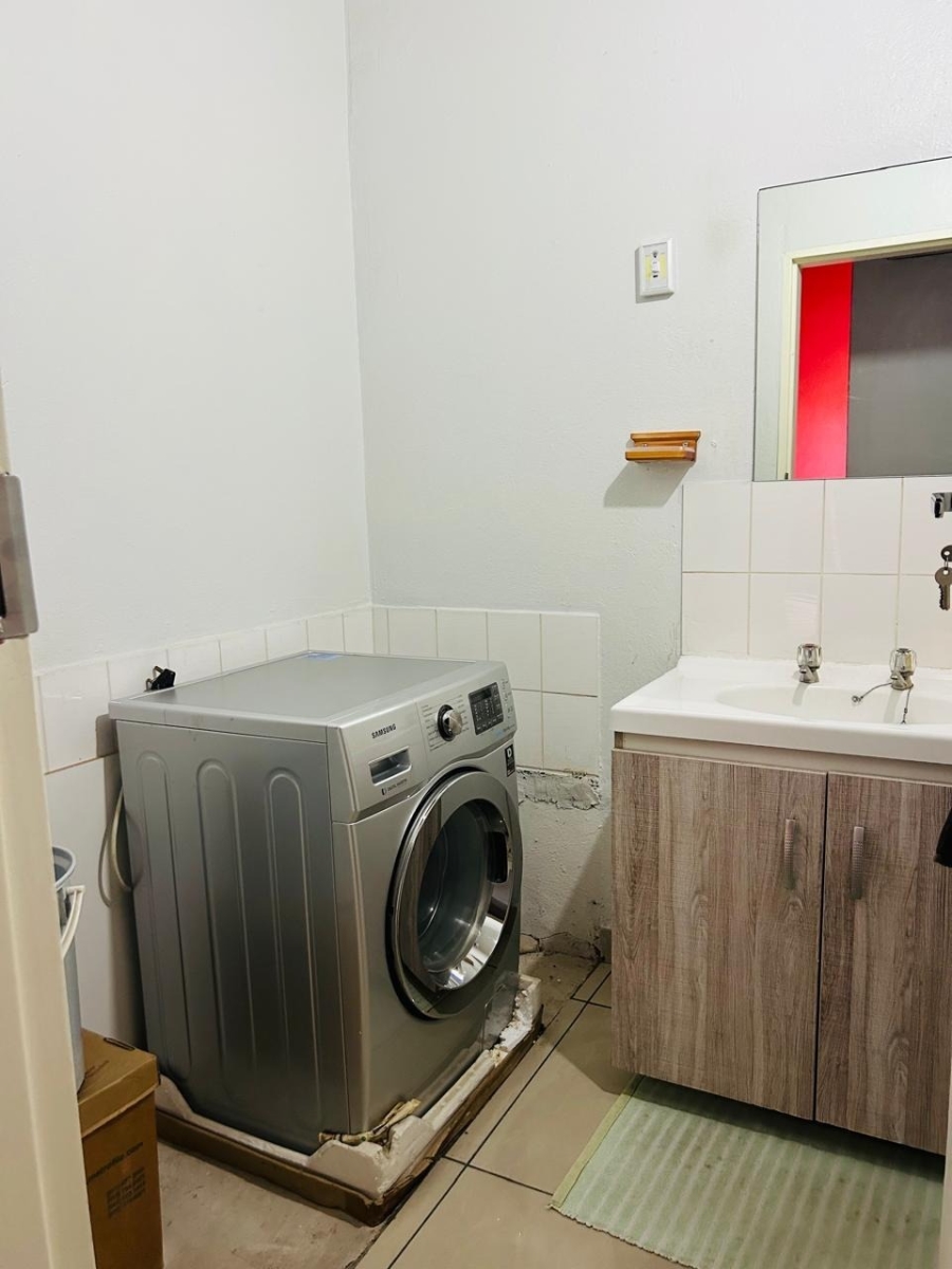 2 Bedroom Property for Sale in Bryanston Gauteng