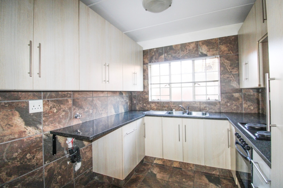 2 Bedroom Property for Sale in Noordhang Gauteng