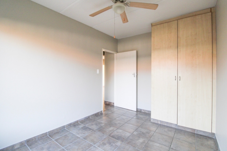 2 Bedroom Property for Sale in Noordhang Gauteng