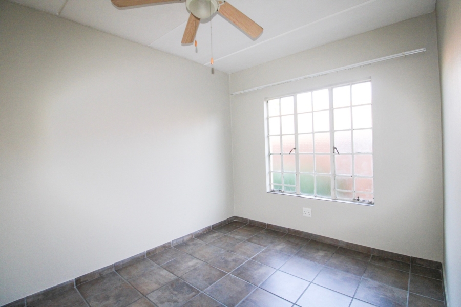 2 Bedroom Property for Sale in Noordhang Gauteng
