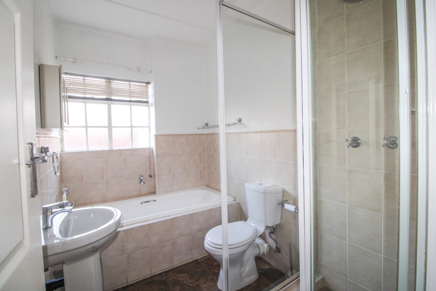 2 Bedroom Property for Sale in Noordhang Gauteng