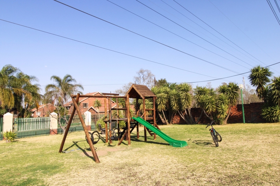 2 Bedroom Property for Sale in Noordhang Gauteng